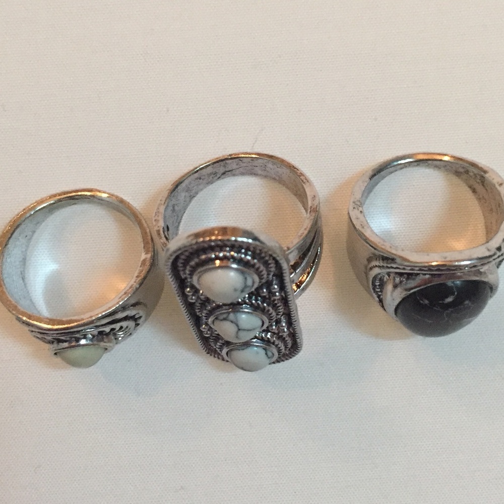 3 Rings- silver colored - Picture 3 of 3